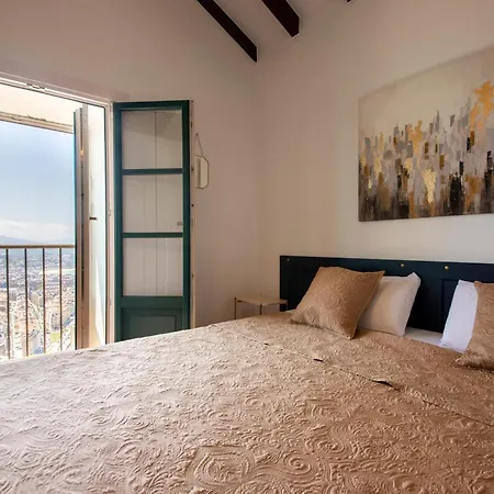 Amazing Views Over In A Family Villa