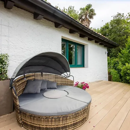 Amazing Views Over In A Family Σαν Σεμπαστιάν