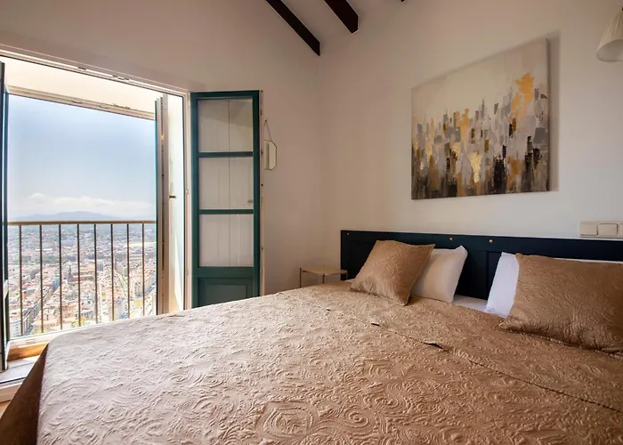 Amazing Views Over In A Family Villa